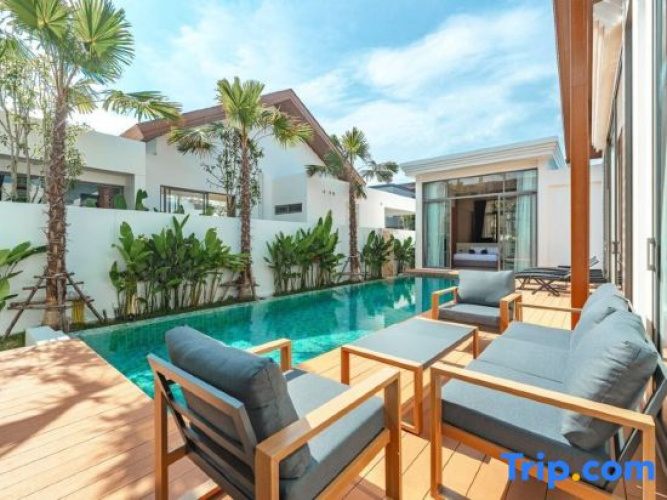 *Quiet Glamour Oasis - 4BR Poolside Sanctuary V186