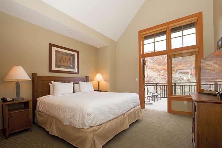 2 Bedrooms Premier Apartment