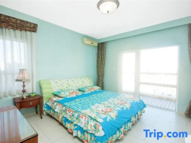 2 Bedrooms Apartment with sea view