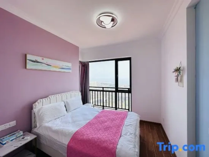 2 Bedrooms Luxury room with view