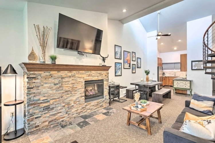 3 Bedrooms Apartment