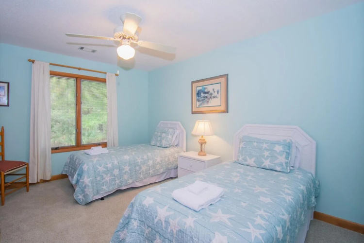 901 Gull Cove