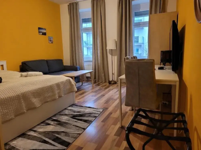 leopoldauer apartment