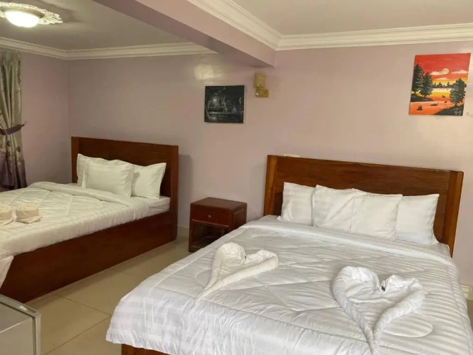 Standard Triple room with view