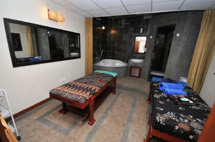 Oyo 44082 Kuala Melaka Inn