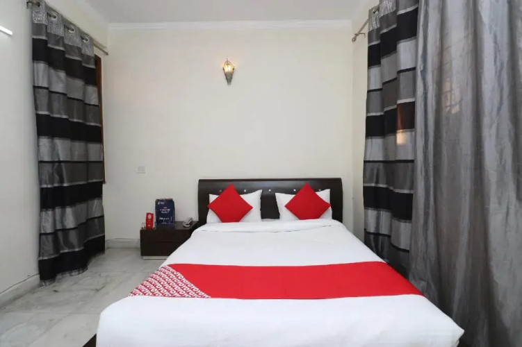 Blue Heaven by OYO Rooms