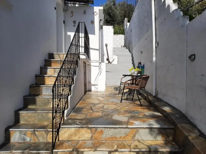 2 Bedrooms Cottage