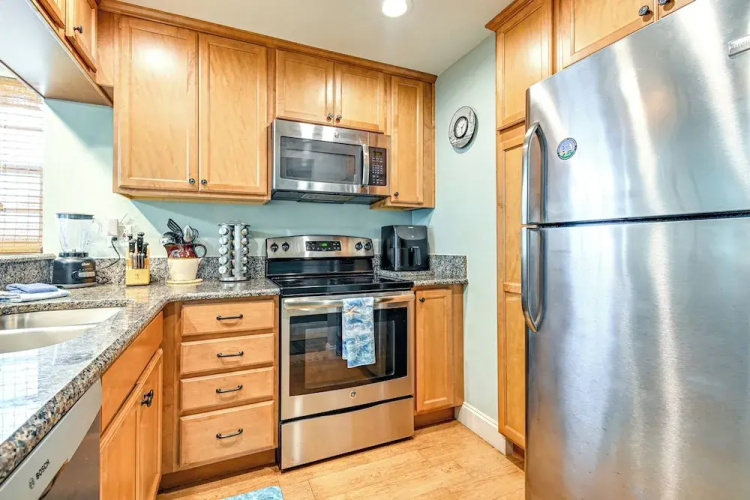 Steps to Sand: Condo w/ Pool Access in Cocoa Beach