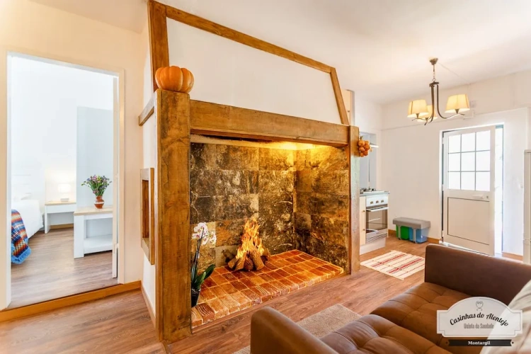 3 Bedrooms Grand Cottage