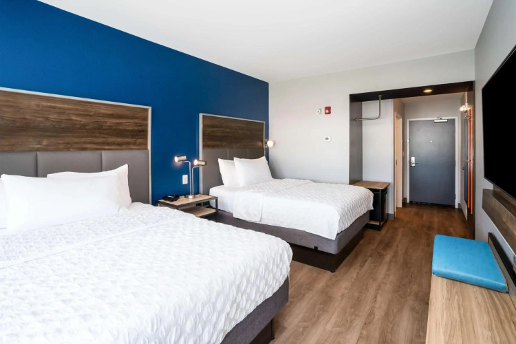 Aloft St. Louis Cortex