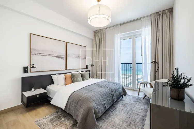 Full Sea View 1Bed Le Pont B1 in La Mer