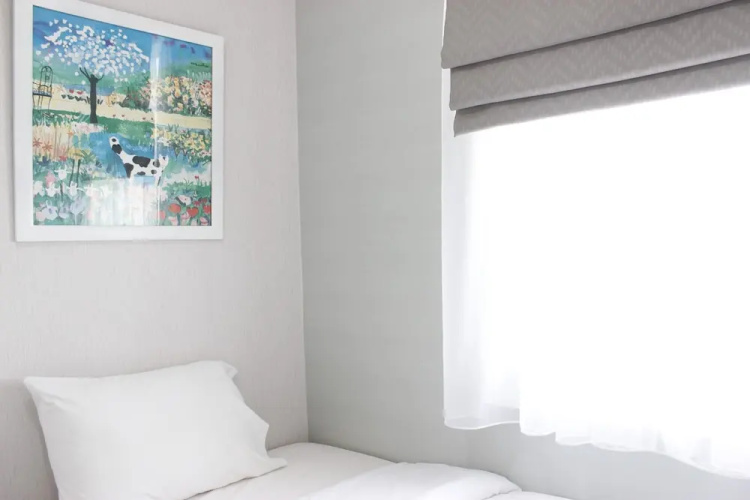 Warm 2BR Apartment at Parahyangan Residence