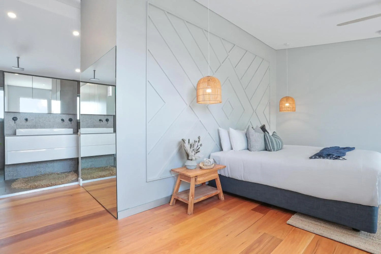 Luxe Coastal Abode, Marcus Beach