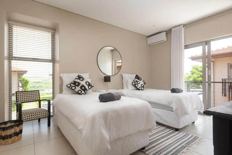 Zimbali Wedge Unit 42