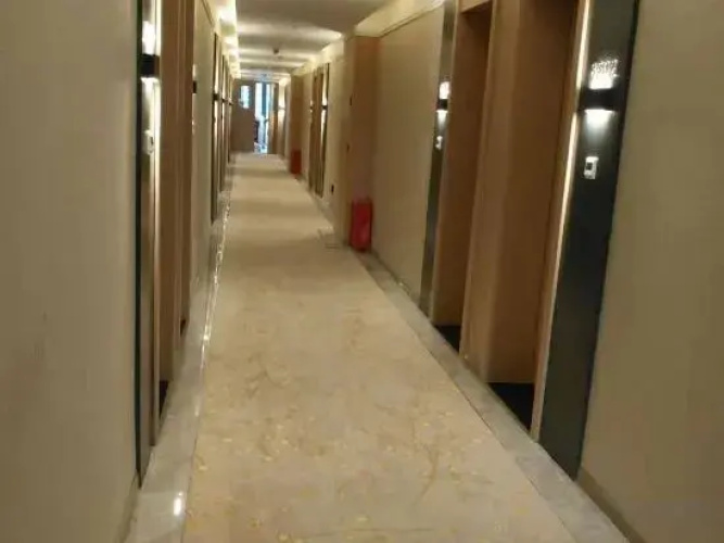 Chongqing Yishi Rongtai Hotel