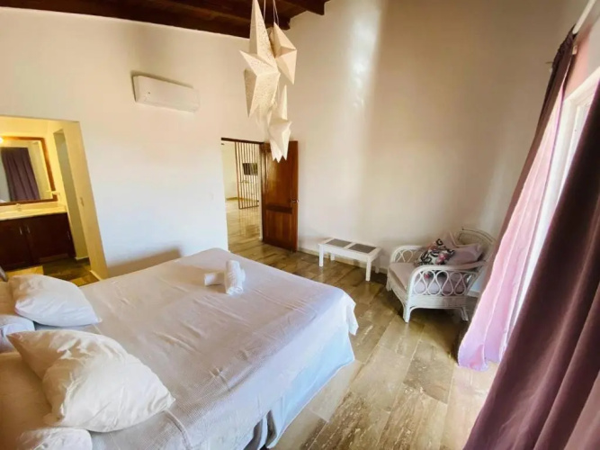 2 Rooms, 4 Beds, Pool, 5min Beach White Sand