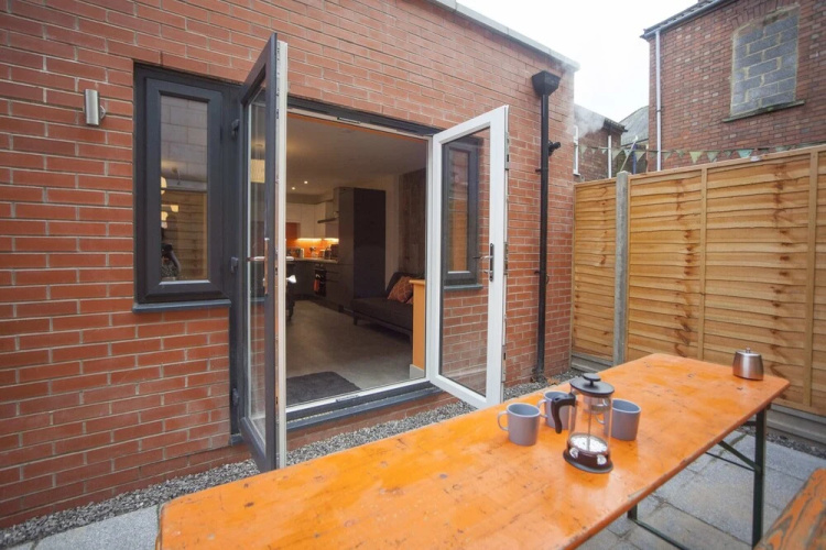 Higgihaus at 3a Cheltenham Lane Bristol
