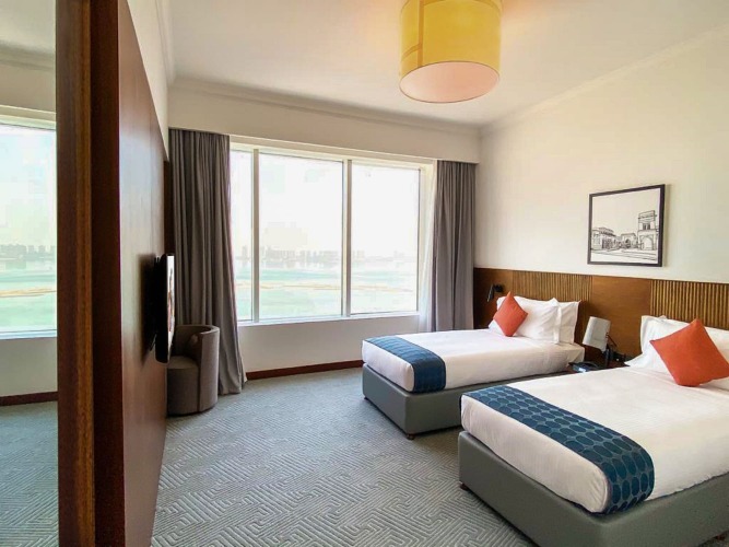 Somerset West Bay DohaOver view