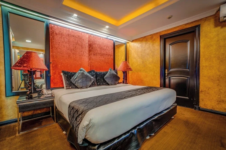 Executive Suite with balcony