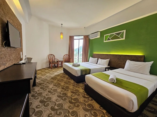 Standard Triple room