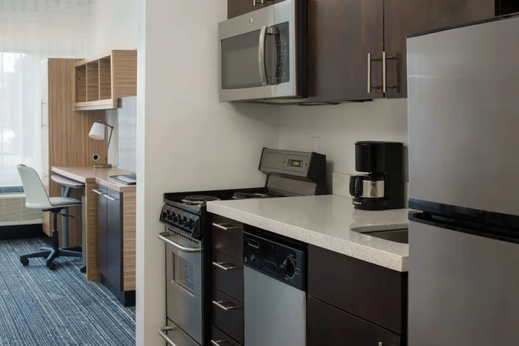 1 Bedroom Suite