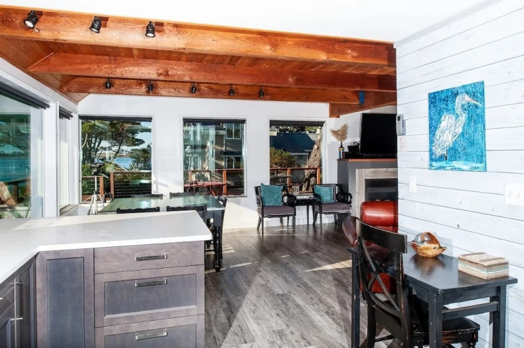 Heron 3 Br home by RedAwning