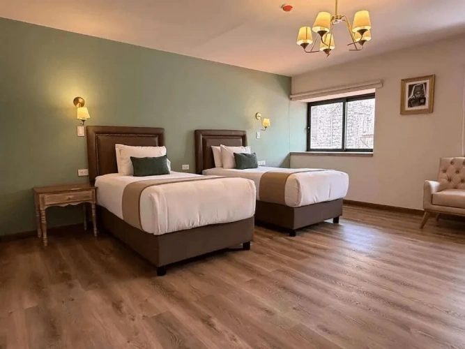 Deluxe Twin room with balcony