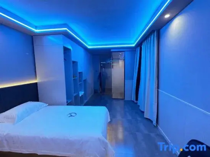 Y² E-sports Homestay