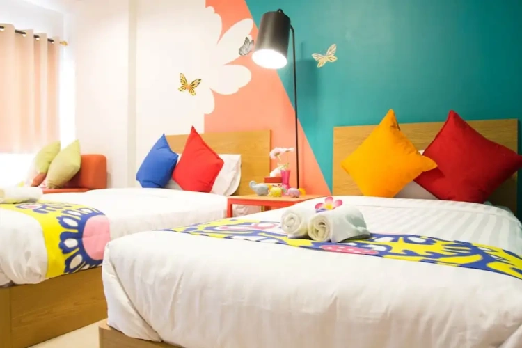 Standard Twin room with balcony
