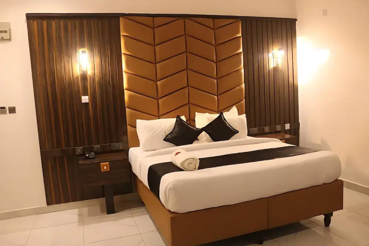 Victorian Bloom Hotel and Resort