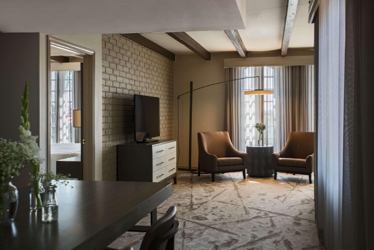 1 Bedroom Deluxe Double Suite