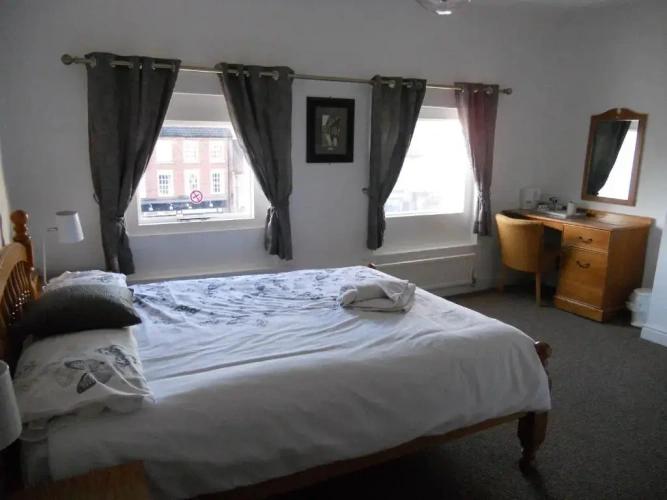 Standard Twin room with view