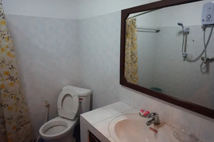 Sene Huaphanh Guest House