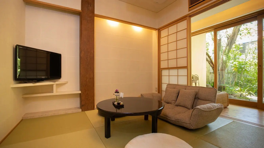 Uchiko Inn Kura - 大洲市
