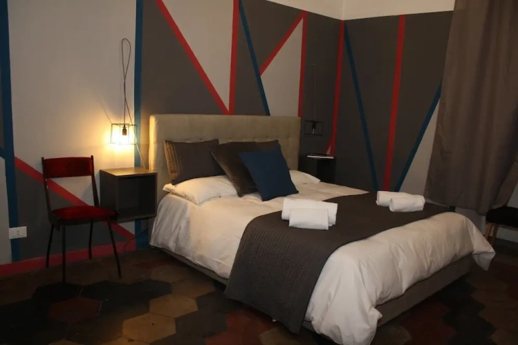 3 Bedrooms Apartment