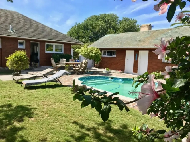 3 Bedrooms Cottage