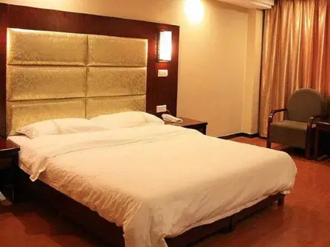 Golden Swan Hotel