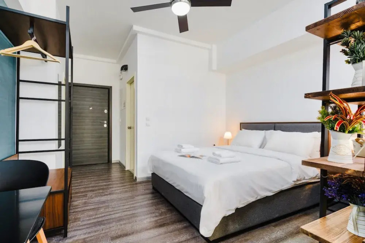 "sanders Home Suites - Pleasant Downtown Studio"
