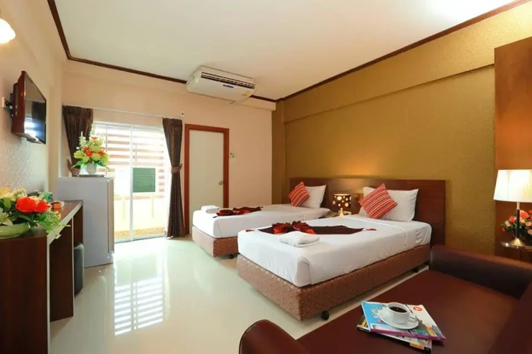 Standard Twin room