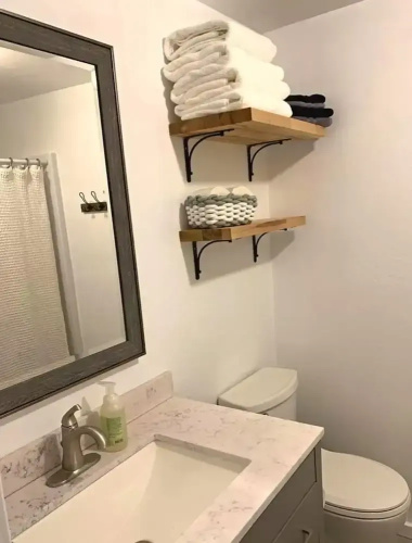 Stunning Phoenix Studio Stylish Oasis in a Prime Location