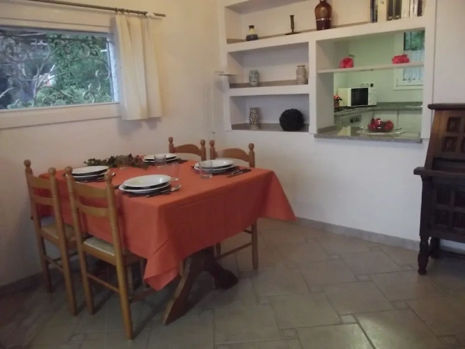 2 Bedrooms Cottage
