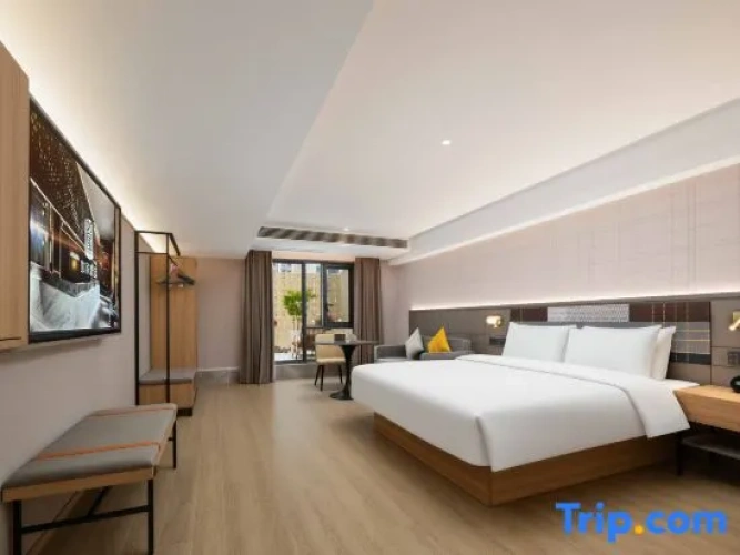 Standard Double room with courtyard view