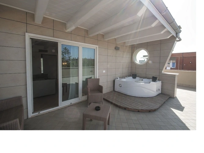 Classic Suite with balcony and with city view