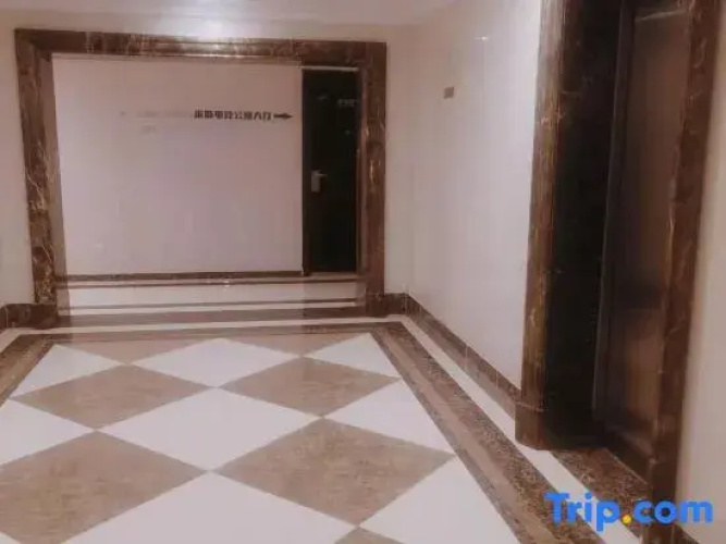 Zeuse Sports Apartment