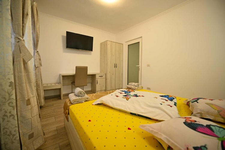 2 Bedrooms Double Apartment