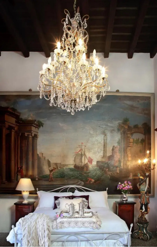Arnaboldi Palace