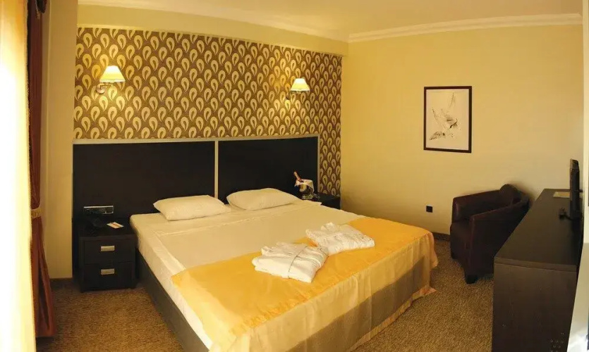 216 Castle Hotel
