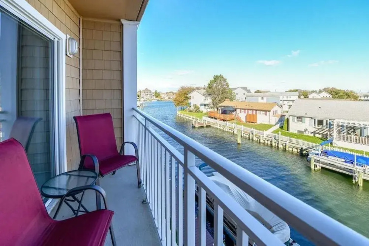 300 17th Street 203 - 3 Br Condo
