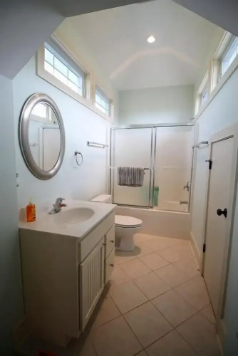Delaware Avenue 32A