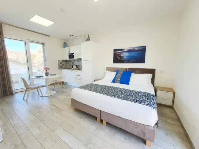 Studio with sea view
